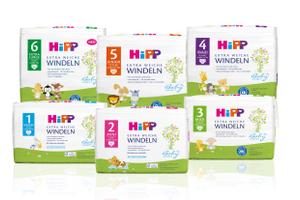 HiPP Babysanft Extra Weiche Windeln zusammen mit Joie Verso Autokindersitz